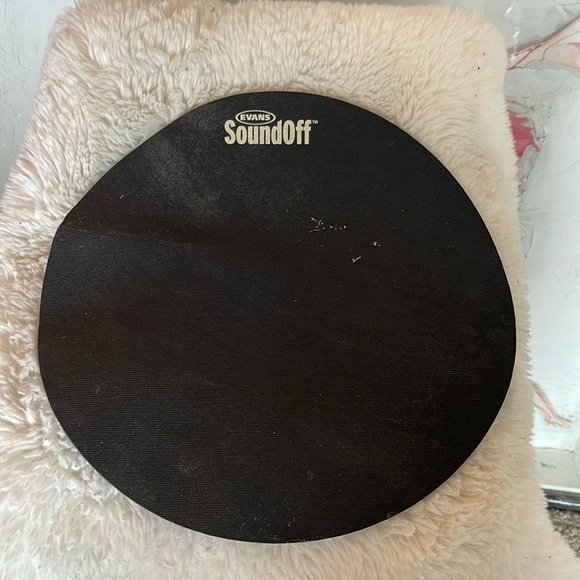 Soundoff Evans drum pad practice pad for over a snare drum for musicians - Picture 1 of 3